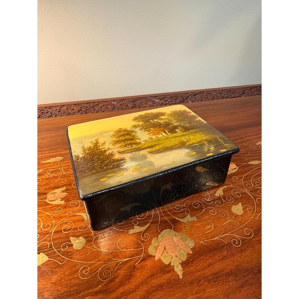 Vintage Lacquerware Box - Hand Painted Landscape Trinket‎ or Jewelry Box